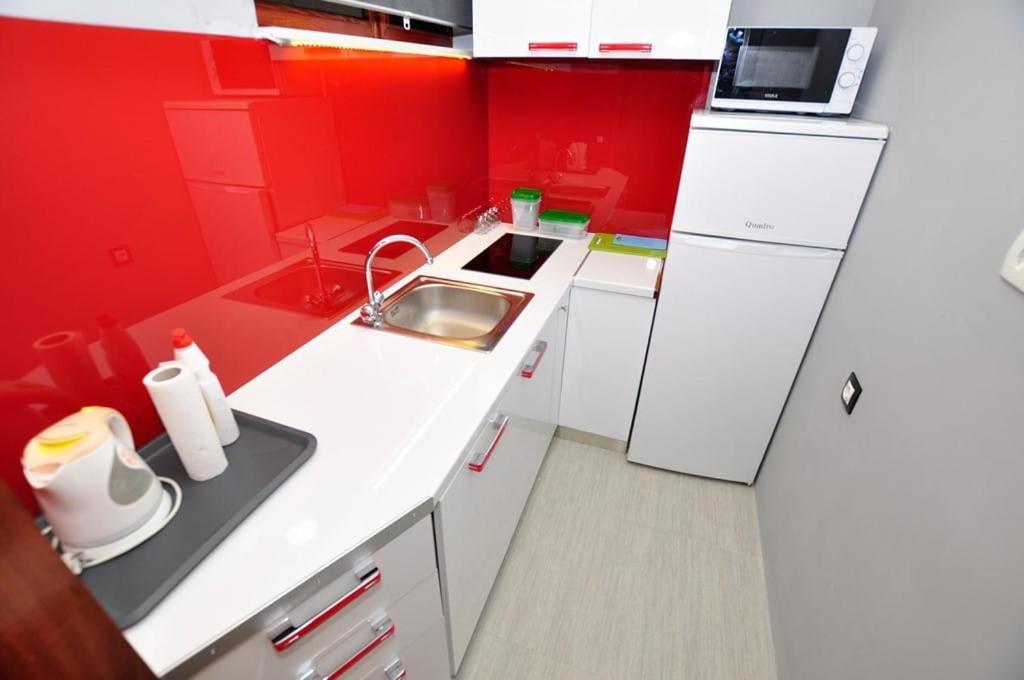 Apartments Gabi 奥米什 外观 照片